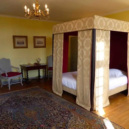 Manoir Plessis Bellevue & 住宿加早餐酒店 3*