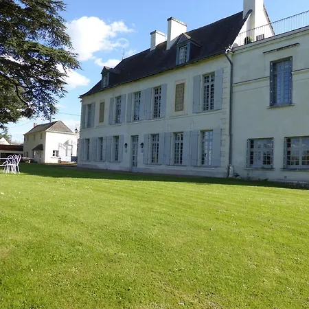 Manoir Plessis Bellevue & Bed & Breakfast Saumur