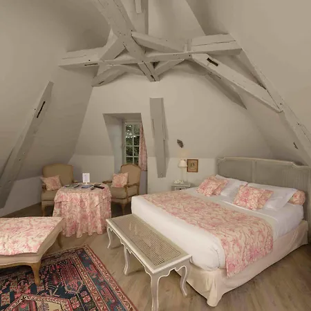 Bed & Breakfast Manoir Plessis Bellevue & 3*