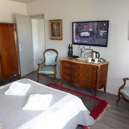 Manoir Plessis Bellevue &