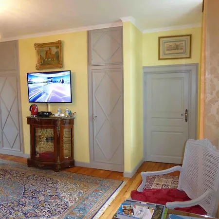 Manoir Plessis Bellevue & 3*