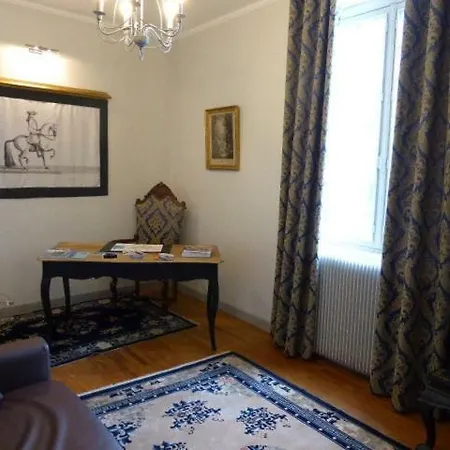 Oda ve Kahvaltı Manoir Plessis Bellevue &