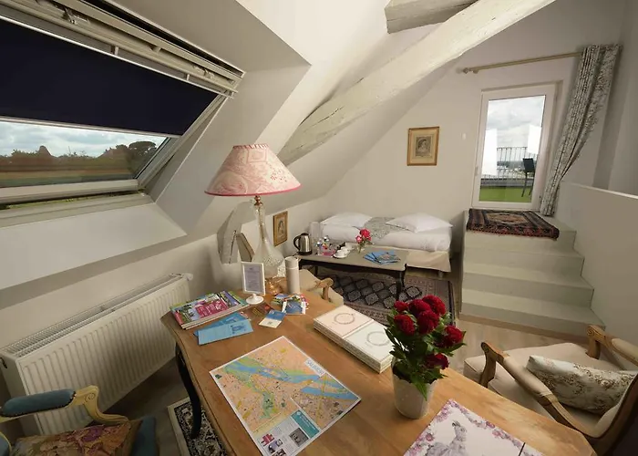 Manoir Plessis Bellevue & 3*