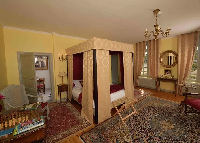 Manoir Plessis Bellevue & Bed & Breakfast Saumur